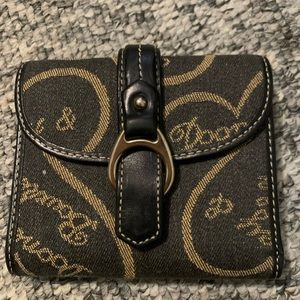 Dooney & Bourke wallet